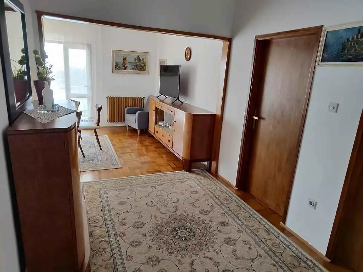 Apartment In Dramalj 51279